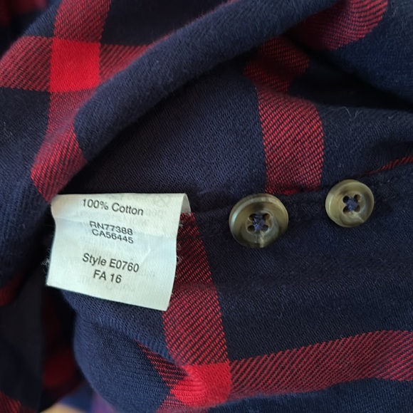 EUC brushed twill button down plaid shirt in classic navy and red check. - Picture 4 of 8